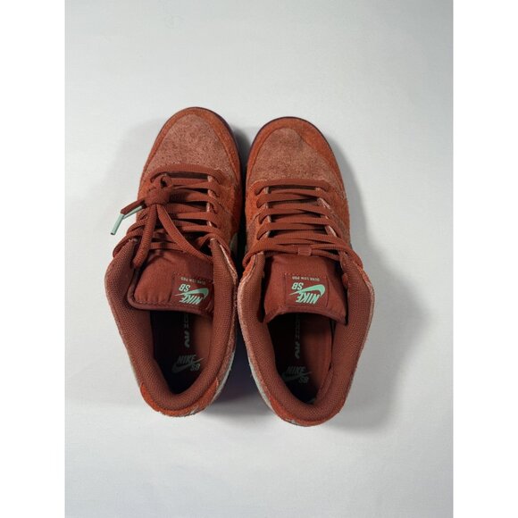Athletic_Shoes